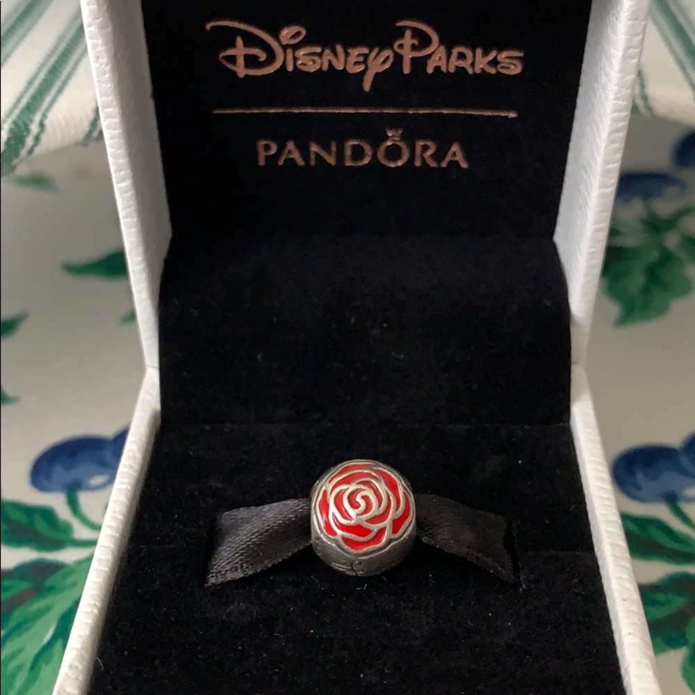 Pandora | Disney Belle’s Enchanted Rose Charm